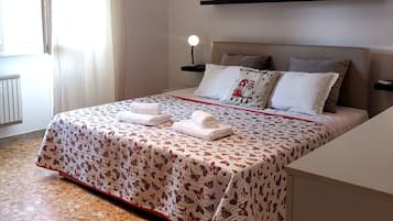 1 camera, ferro/asse da stiro, culla da viaggio, Wi-Fi