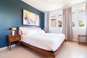 2 bedrooms, desk, iron/ironing board, free WiFi - Comfort 4 min to Beach: Espresso, Grill, Terrace, Fiber Optic, Tesla Power (San Juan)