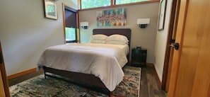 Deluxe Suite, Private Bathroom (Suite 1)