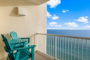 Property grounds - "Cast Away" Sleeps 4-Ocean Front (Panama City Beach)