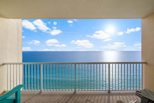 Property grounds - "Cast Away 1812" Sleeps 2-Ocean Front (Panama City Beach)