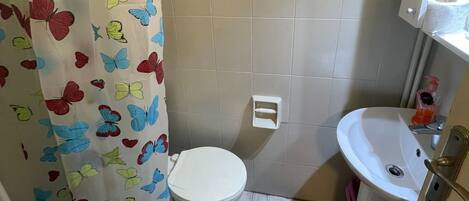 Condo, 1 Bedroom, Smoking, Balcony | Bathroom