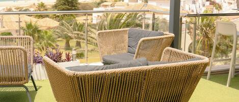 Lounas ja illallinen, näkymät rannalle