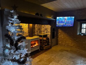 Interior - Charming country house in Coulaures with WiFi (Coulaures)