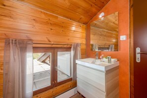 Bathroom - Cozy Mountain Getaway Chalet les Marmottes (Riddes)