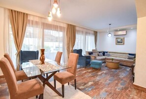 Deluxe Apartment | 2 bedrooms, premium bedding, memory foam beds, desk - Serenity blue apartments (Budva)