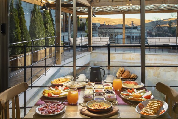 Desayuno continental incluido todos los días