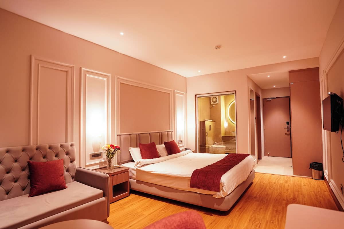 Premium Room, City View | 1 bedroom, free WiFi