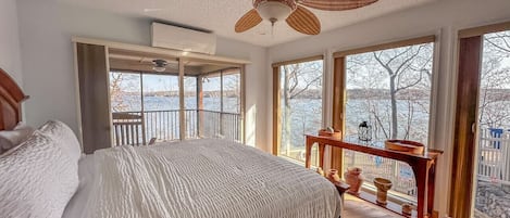 Schreibtisch, Bügeleisen/Bügelbrett, Reisekinderbett, kostenloses WLAN