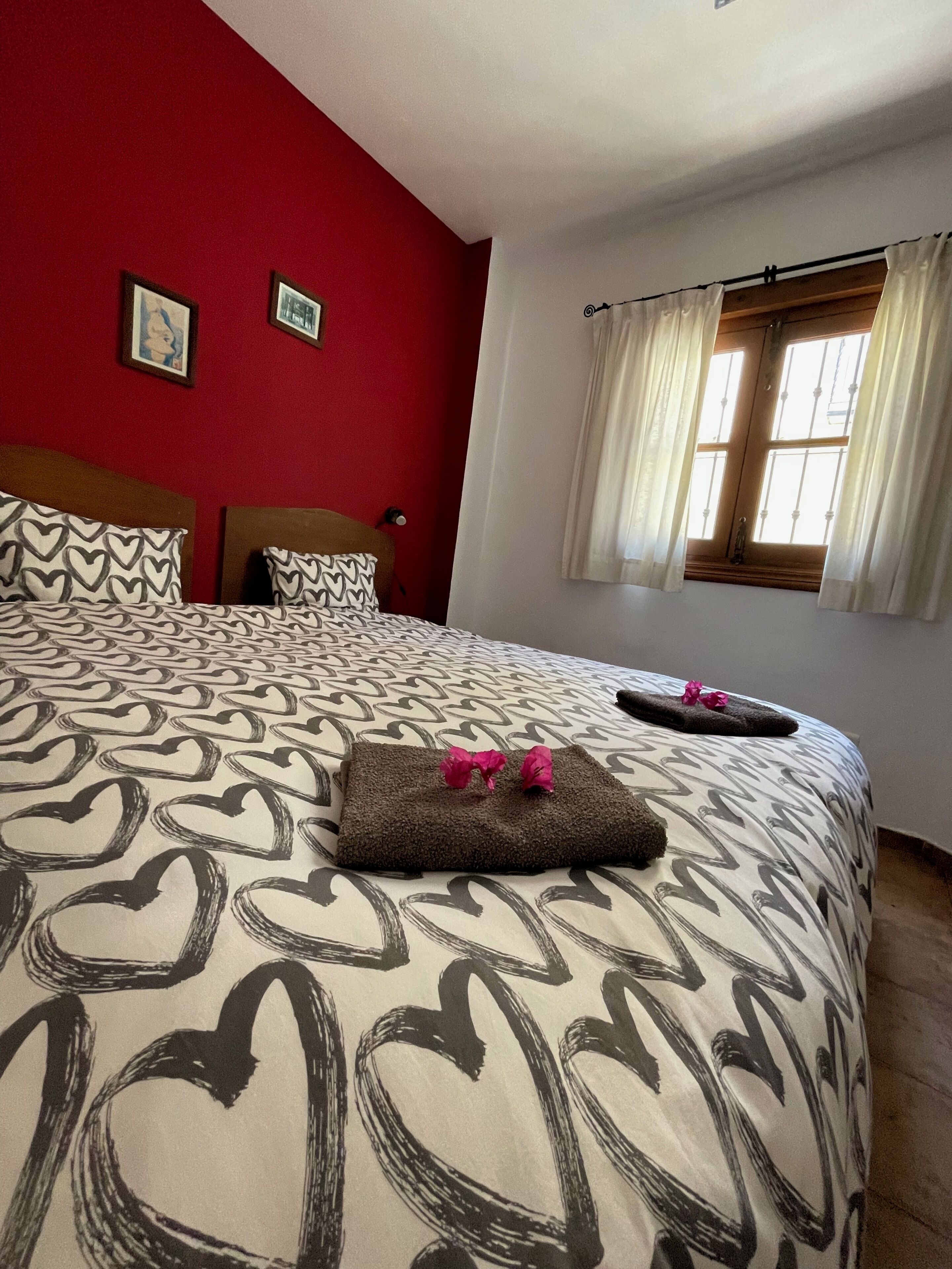 Standard Double or Twin Room | Laptop workspace, free WiFi, bed sheets