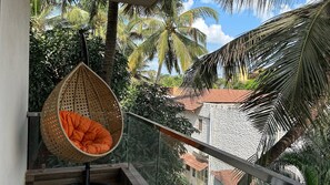 Vila Mewah, beberapa kamar, kolam renang pribadi, pemandangan sungai | Eksterior