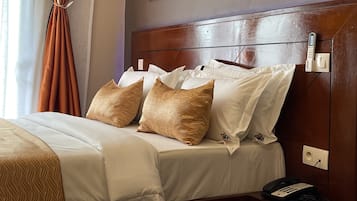 Executive Room | 2 bedrooms, desk, free WiFi, bed sheets