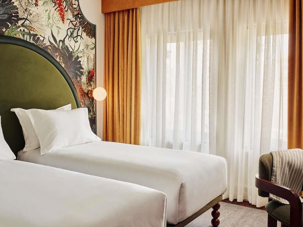 Minibar, in-room safe, soundproofing, iron/ironing board