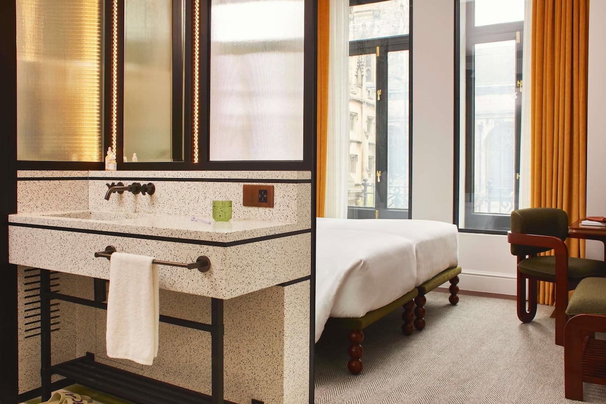 Twin Room, 2 Twin Beds, City View | Minibar, in-room safe, soundproofing, iron/ironing board