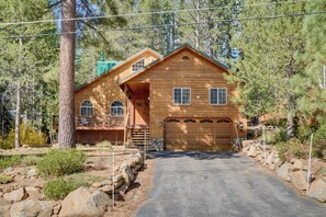 Talo (4 Bedrooms) | Sisätilat