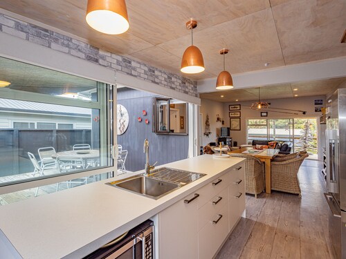 Our Happy Place - Kinloch Holiday Home