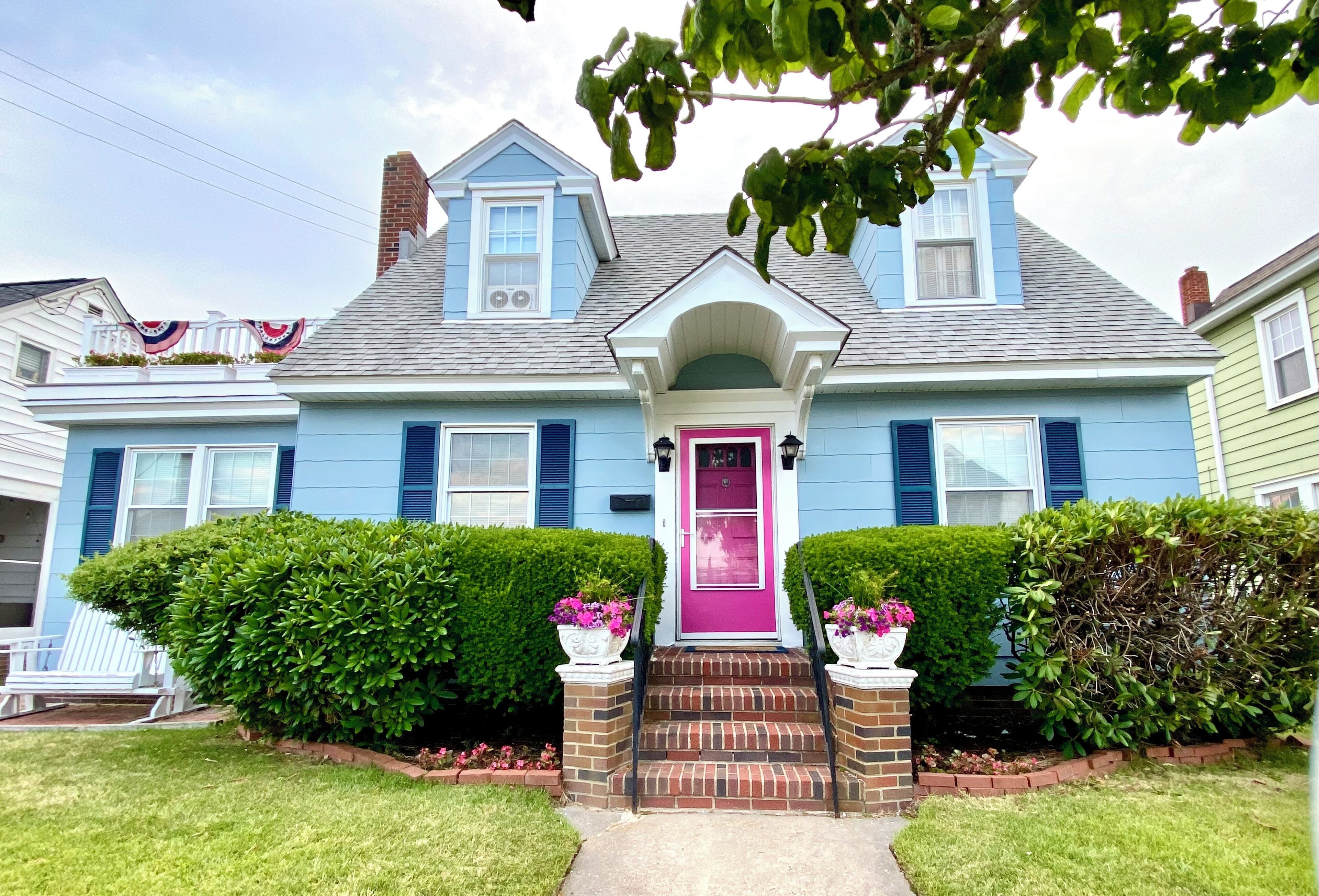 Wildwood Crest Home! Huge backyard, parking, 2 blks to beach, 6 blks to boards
