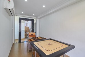 Games room - Hotel Mart View (Kanayannur)