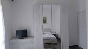 2 chambres, fer et planche Ă repasser, Wi-Fi gratuit, draps fournis