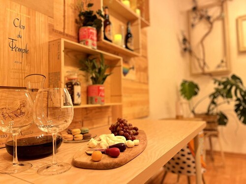 Sunny City View - Modern living
