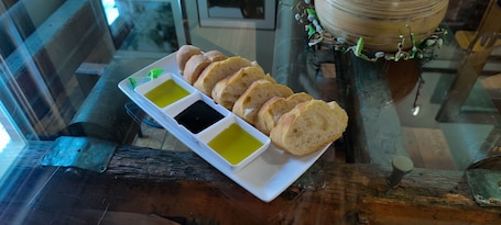 餐厅. 百老汇上的Y