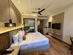 Premium bedding, in-room safe, individually furnished, desk - ARNISA Kasauli - A Boutique Hotel (Kasauli)