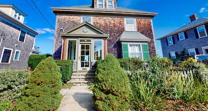 Charming & historical waterfront retreat with patio, W/D, & amazing balcony view