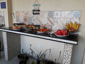 Desayuno continental incluido todos los días 