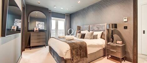 3 Schlafzimmer, Schreibtisch, Bügeleisen/Bügelbrett, Internetzugang