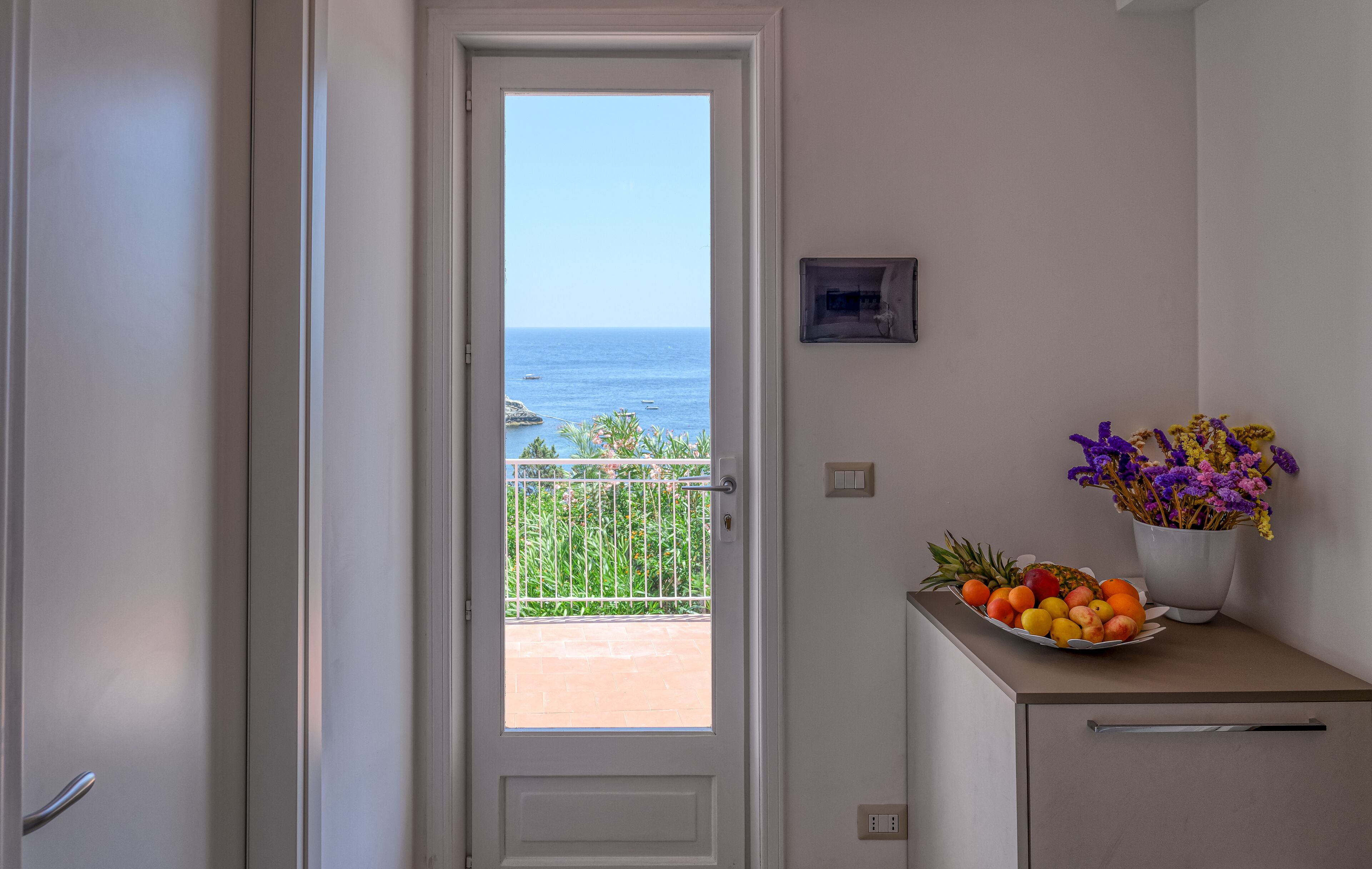 Panoramic Apartment | 1 bedroom, in-room safe, iron/ironing board, free WiFi