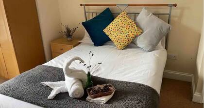 Cosy double bed town centre