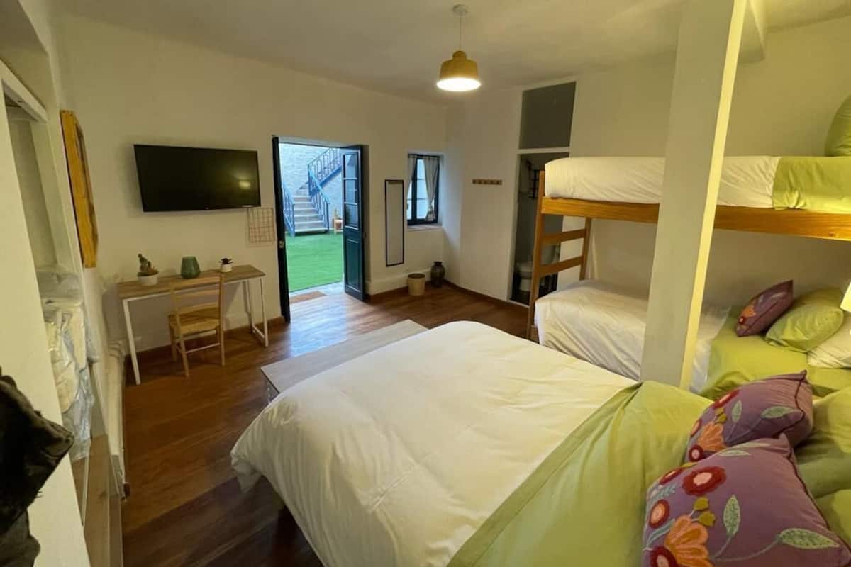 Family Room (ISKAY X 4) | Premium bedding, soundproofing, free WiFi, bed sheets