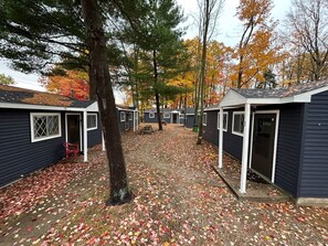 Exterior - Hidden Haven Cottages - 2 Bedroom Cottage (Lake City)