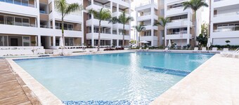 Haus Bayahibe with Pool & Private Backyard