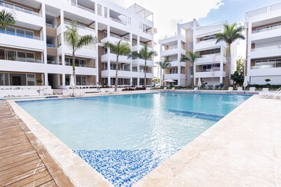 Haus Bayahibe with Pool & Private Backyard