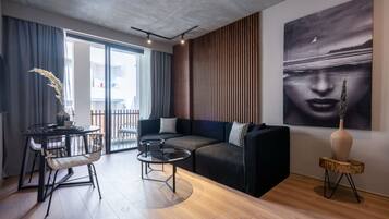 50-inch Smart TV with cable channels, Netflix, streaming services