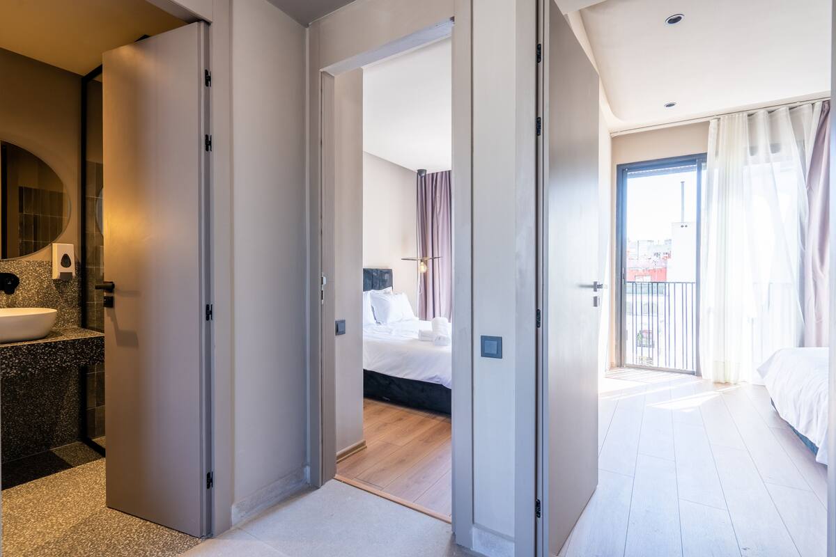 Signature Condo