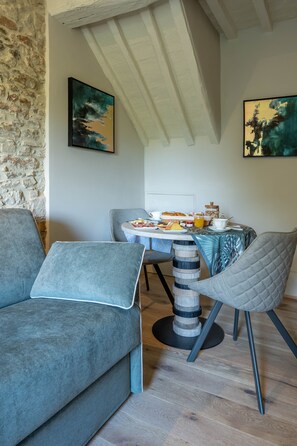 TV connectée de 42 pouces avec chaînes numériques, Netflix