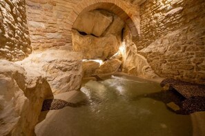 Luxury Suite, 1 Bedroom, Hot Tub | Private spa tub - Forma your Boutique Suite (Corciano)
