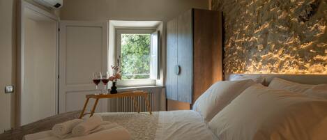 Premium bedding, memory-foam beds, in-room safe, desk