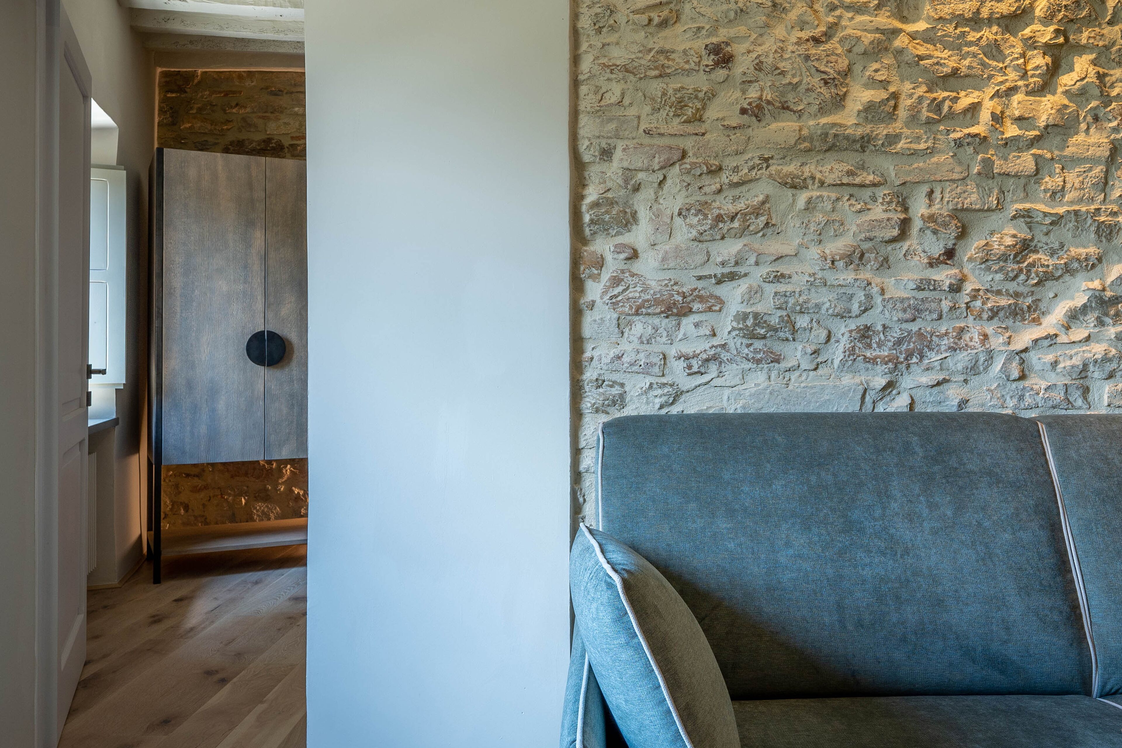 42-Zoll-Smart-TV mit Digitalempfang, Netflix, Streaming-Dienste