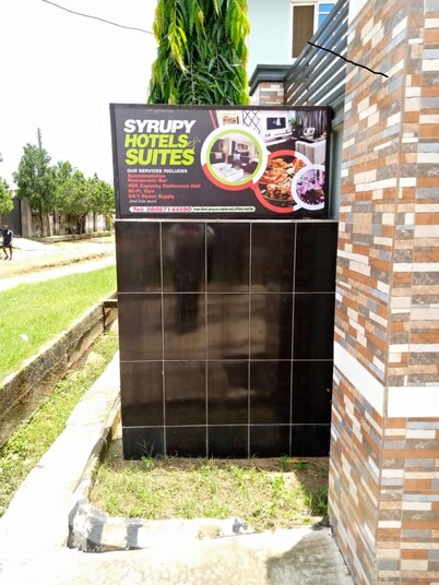 Syrupy Hotel