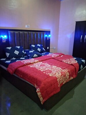 Studio Eksekutif | Meja kerja