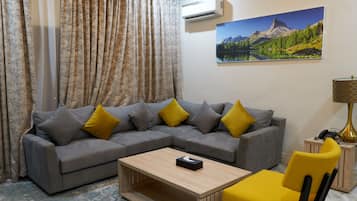 Presidential Suite | In-room safe, desk, free WiFi