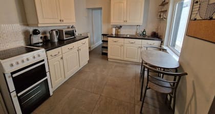 4 Bedroom accommodation Merthyr