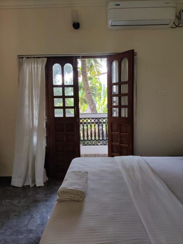 1 camera, Wi-Fi, lenzuola