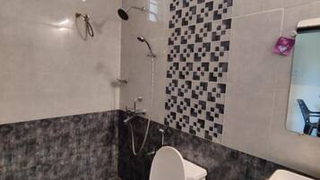 Asciugamani, sapone, carta igienica