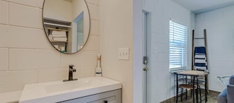 Studio Apartment in Winter Haven, FL
