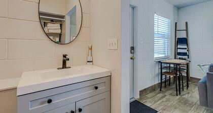 Studio Apartment in Winter Haven, FL