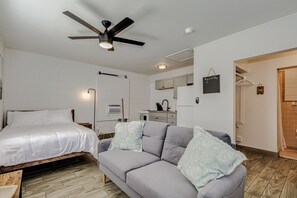 1 غرفة نوم ومكواة/لوح كي وواي فاي مجانًا وملاءات أسرّة